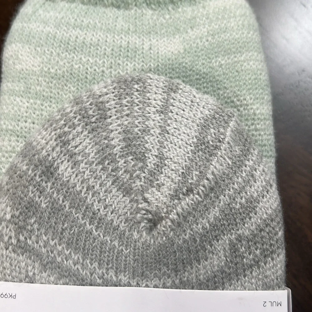 H by HALSTON Thermal Heat Full Terry Cushioned Socks